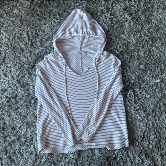 ROXY HOODED SWEATER - Picture 3 of 4